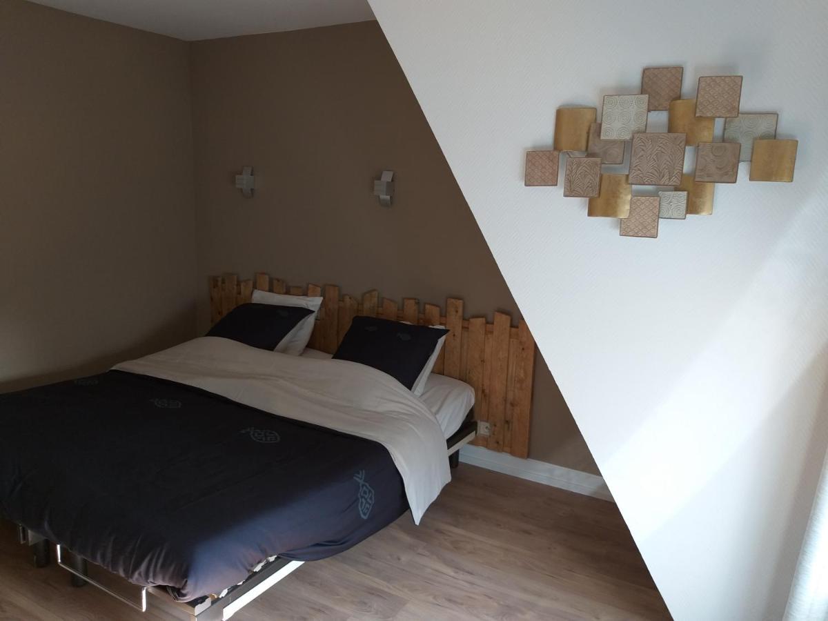 Petite Chatelaine Batiment Les Chevaliers Herbeumont Exterior foto